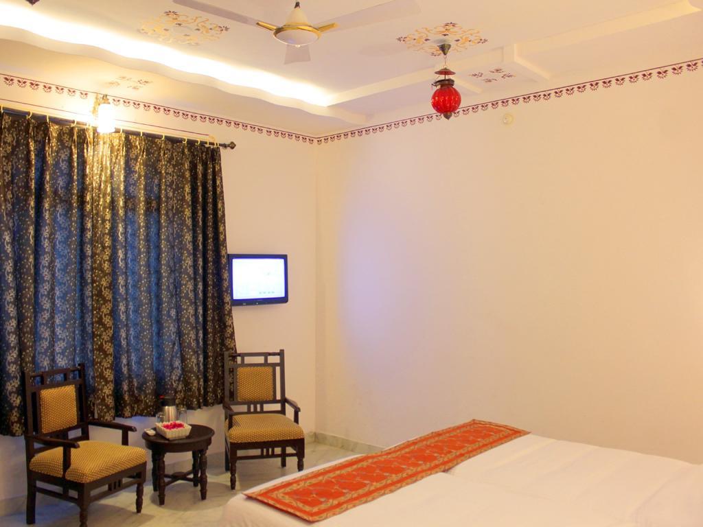 Hotel Mahima Palace Udaipur Exterior foto